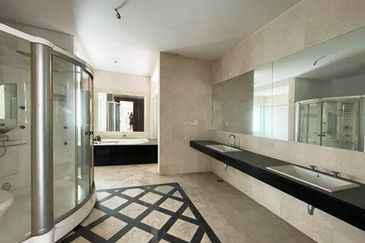 Rafflesia @ The Hill