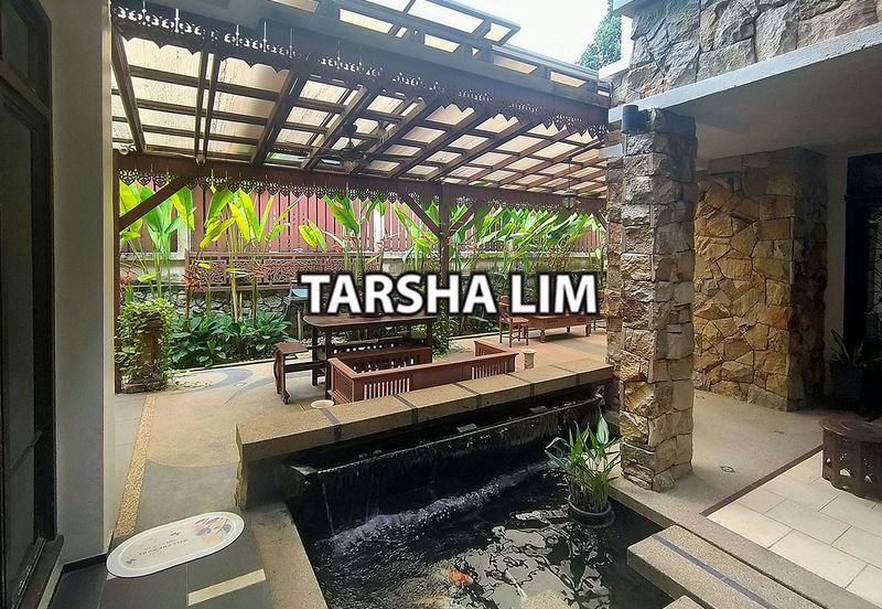 Lovely tropical garden with koi pond bungalow home with 24 hours gated guarded security system