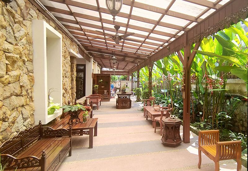 Lovely tropical garden with koi pond bungalow home with 24 hours gated guarded security system