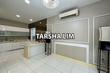 24 hours guarded community with spacious living space