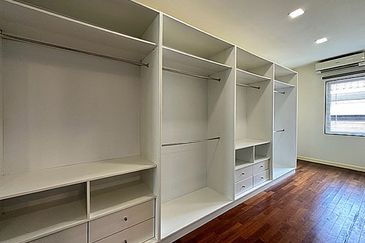 24 hours guarded community with spacious living space