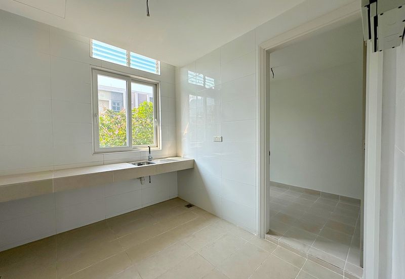 Rafflesia @ The Hill