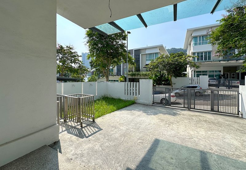 Rafflesia @ The Hill