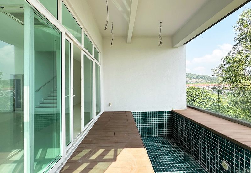 Rafflesia @ The Hill