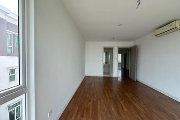 Rafflesia @ The Hill