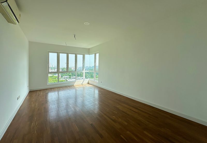 Rafflesia @ The Hill