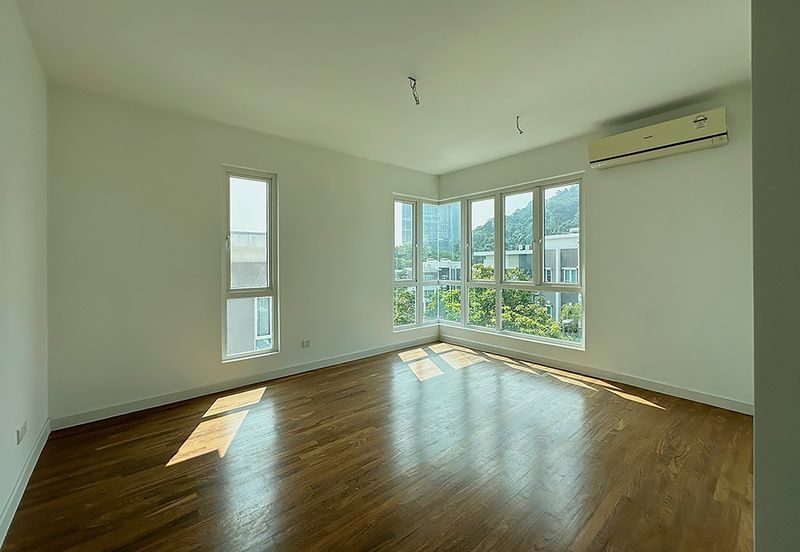 Rafflesia @ The Hill