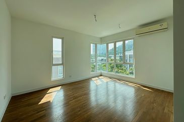 Rafflesia @ The Hill