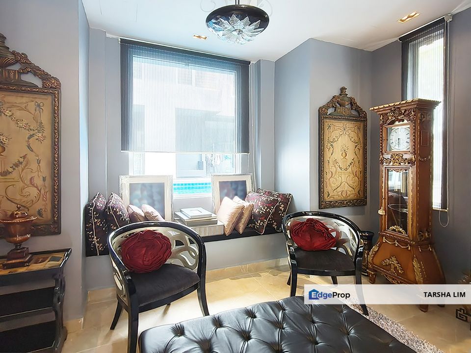 24 hours gated guarded modren 2 storey home with pool and 10 car parks, Selangor, Mutiara Damansara