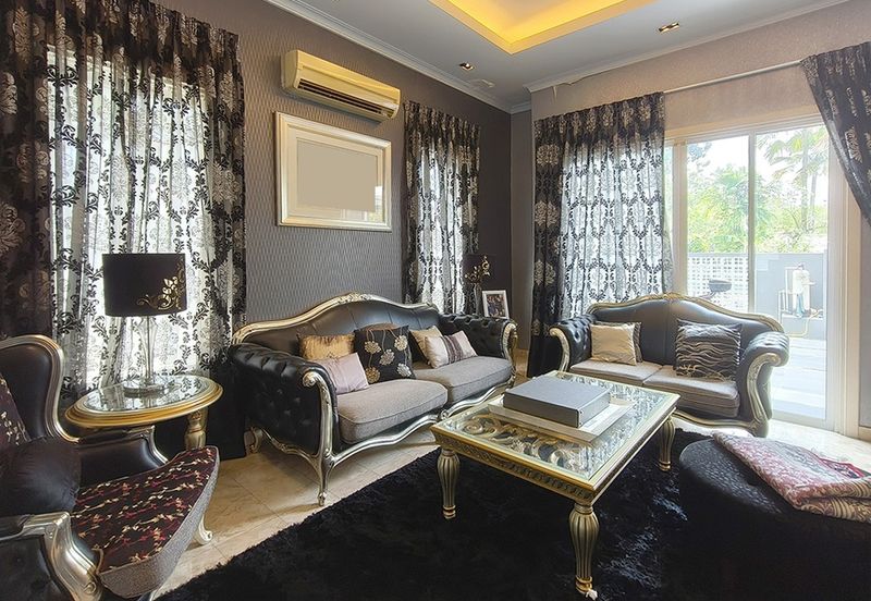 24 hours gated guarded modren 2 storey home with pool and 10 car parks