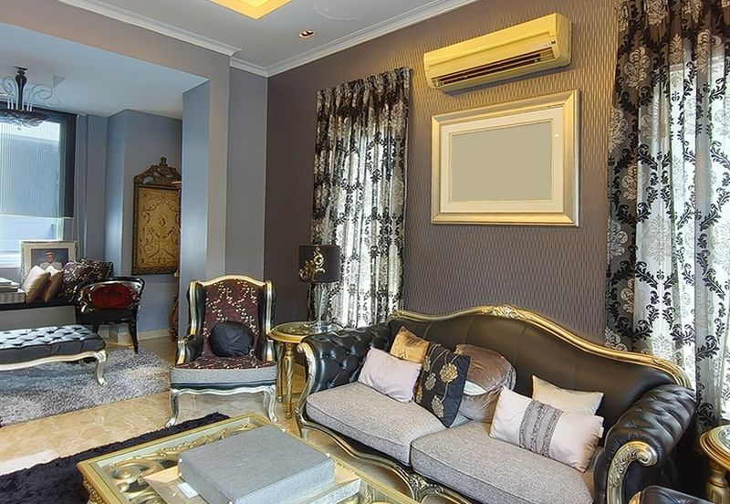 24 hours gated guarded modren 2 storey home with pool and 10 car parks