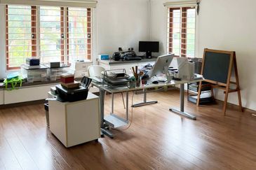 Jalan Desa Seputeh 1 