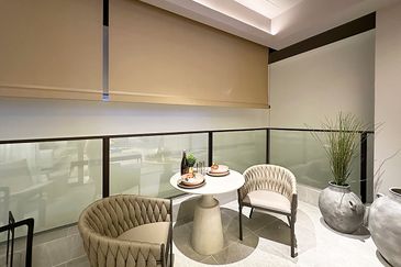 Exclusive sky semi-d. Freehold very low density - only 126 units with private lift land private obby, ev bay & extra store