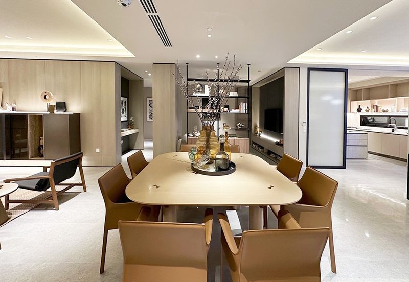 Freehold only 126 units with private lift lobby, ev bay & extra store