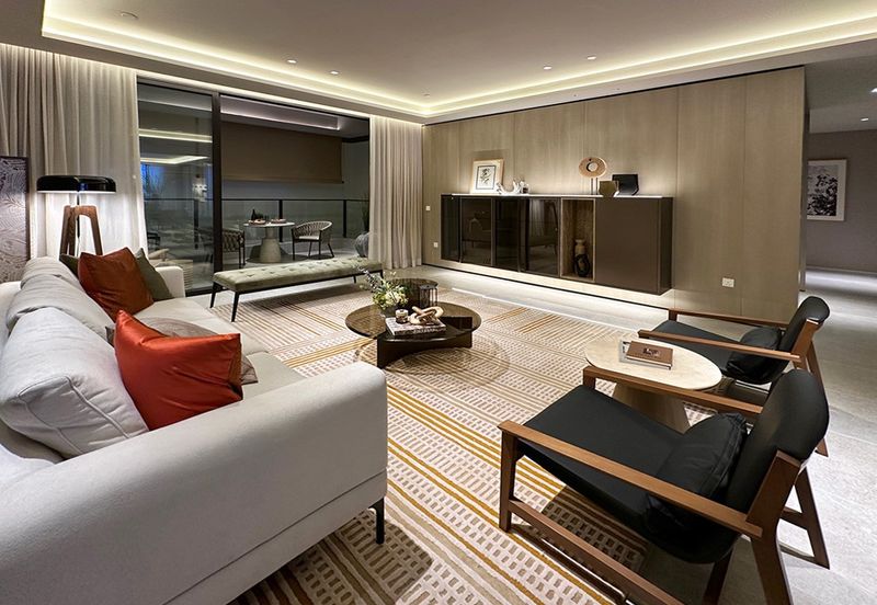 Freehold only 126 units with private lift lobby, ev bay & extra store