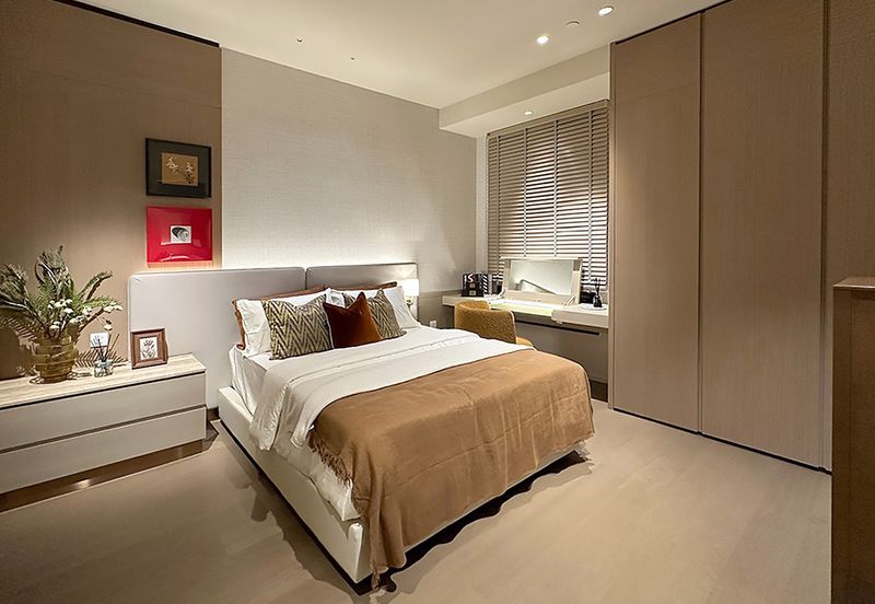 Freehold only 126 units with private lift lobby, ev bay & extra store