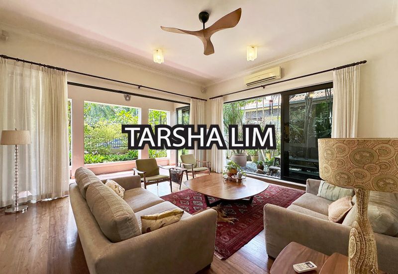 Unique E&O inspired resort home. Excellent structured ready to move in.