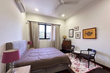 Unique E&O inspired resort home. Excellent structured ready to move in.