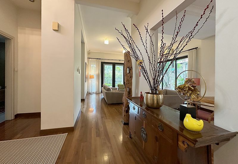 Unique E&O inspired resort home. Excellent structured ready to move in.