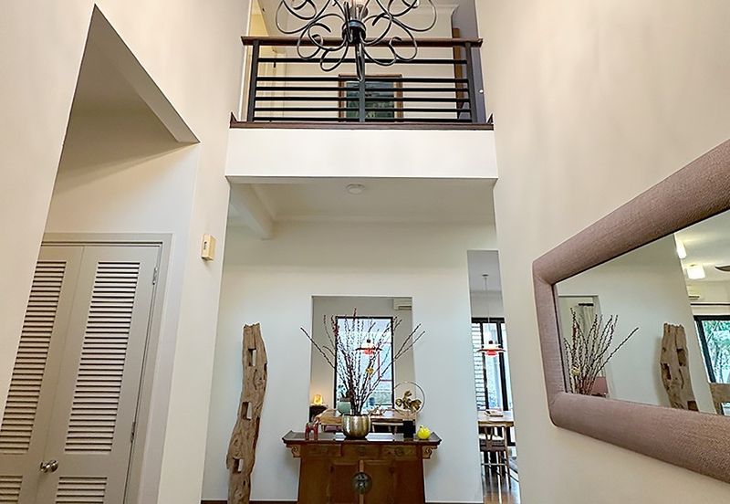 Unique E&O inspired resort home. Excellent structured ready to move in.