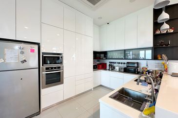 Rafflesia @ The Hill