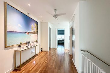 Rafflesia @ The Hill