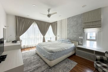 Rafflesia @ The Hill