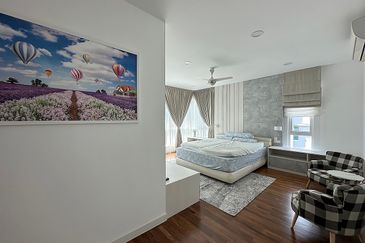 Rafflesia @ The Hill