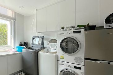 Rafflesia @ The Hill