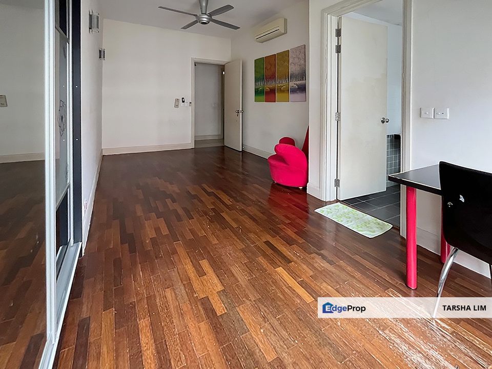 Spacious green facing home comes with well equipped dry & wet kitchen, Selangor, Mutiara Damansara