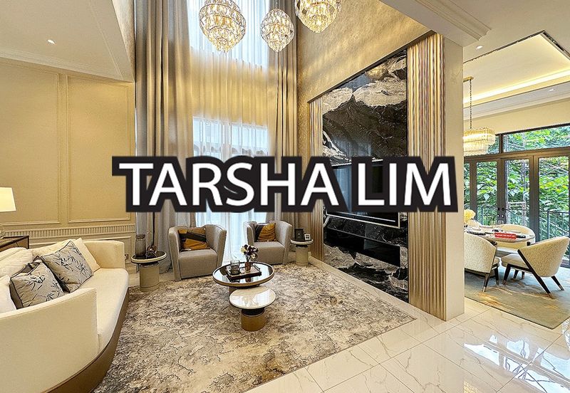 Rafflesia @ The Hill