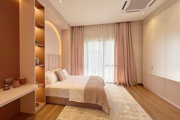 Rafflesia @ The Hill