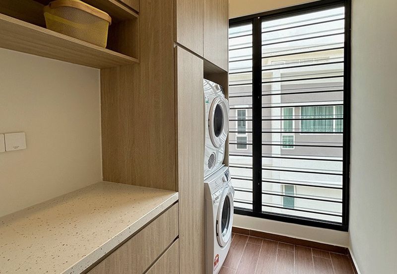 Rafflesia @ The Hill