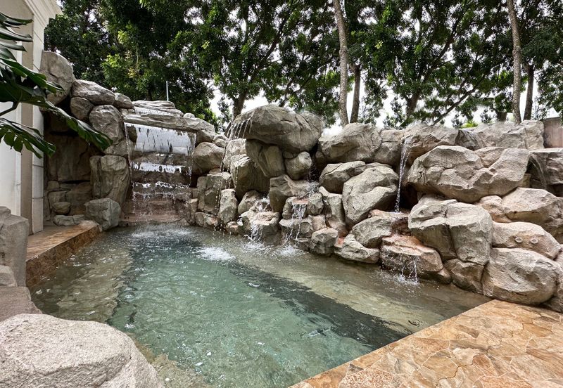 24 hours guarded bungalow with  6parking, pool, jacuzzi and smart home