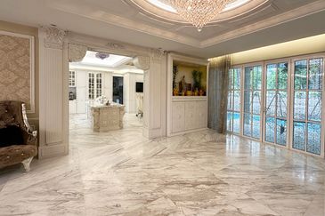 24 hours guarded bungalow with  6parking, pool, jacuzzi and smart home