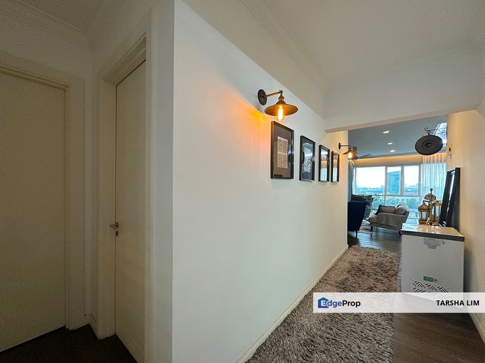 Tastefully ID furnished home with enlarged master and master bathroom, Selangor, Mutiara Damansara