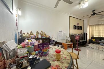 24 hours guarded community safe and quiet all time