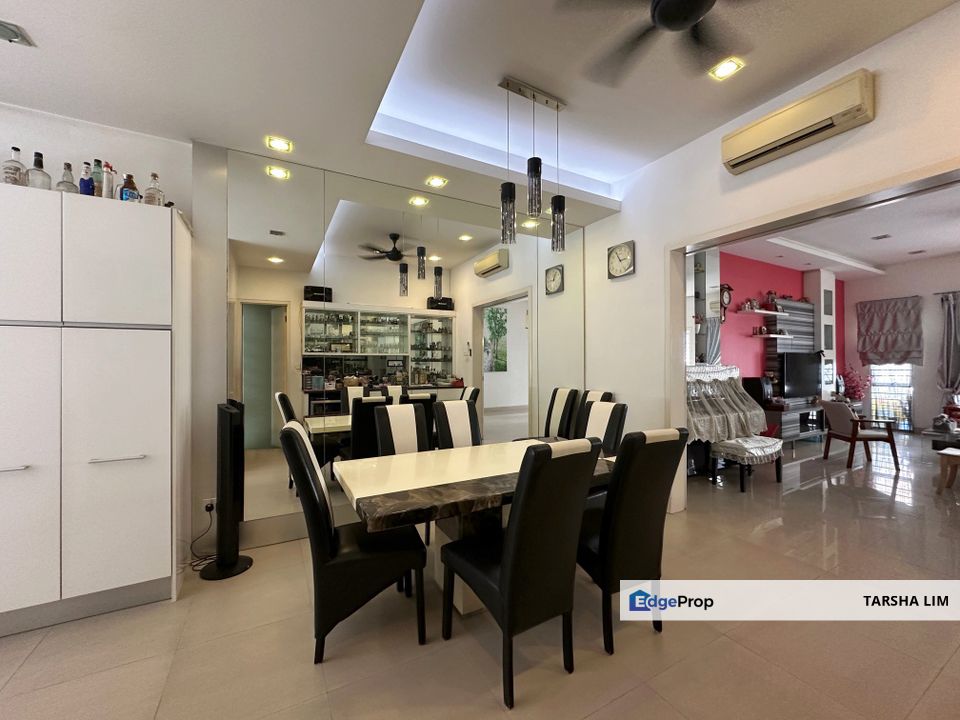 Modern layout with spacious halls and extension, Selangor, Mutiara Damansara
