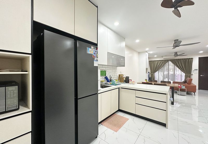 Prestine move in condition home with large rooms and spacious halls