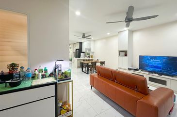 Prestine move in condition home with large rooms and spacious halls