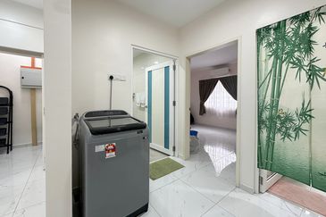 Prestine move in condition home with large rooms and spacious halls