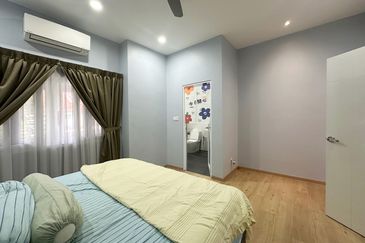 Prestine move in condition home with large rooms and spacious halls