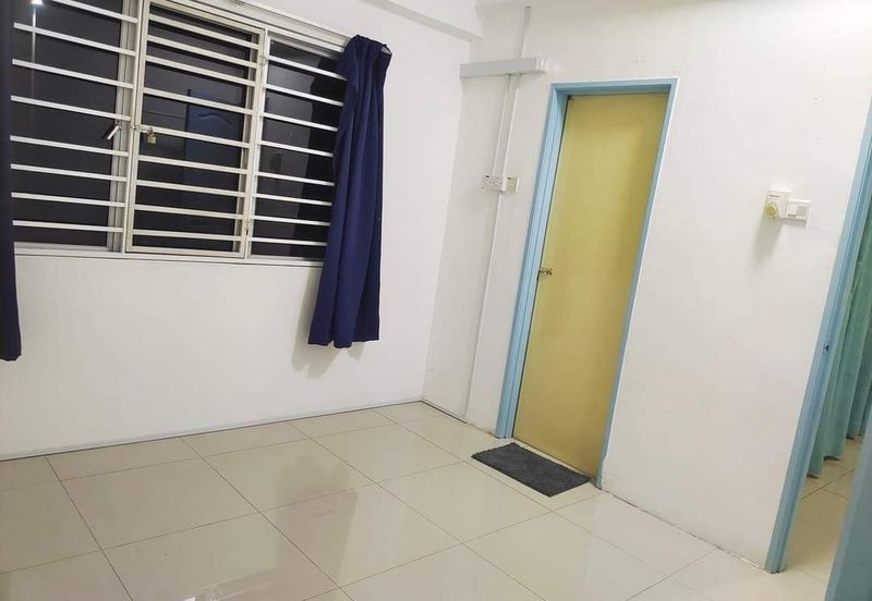 Level 1! Apartment Melor Sek. 5 Bangi