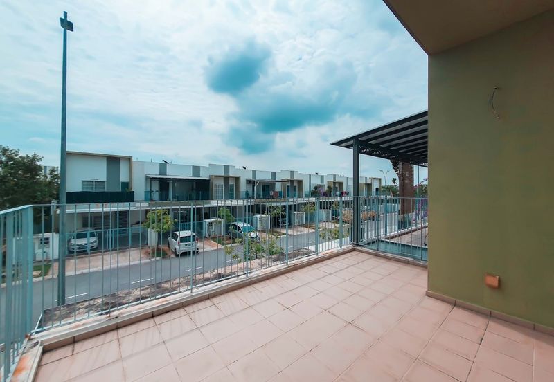 Casa Wood @ Cybersouth