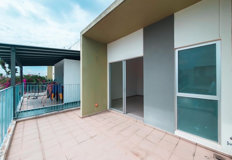 Casa Wood @ Cybersouth