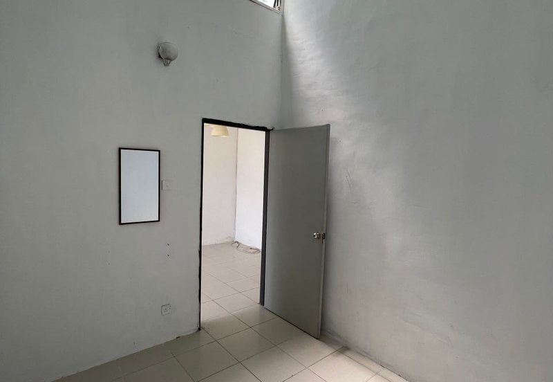 Endlot! Single Storey Jalan Lombong Shah Alam