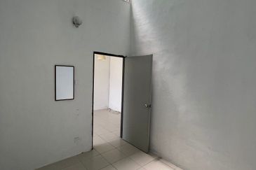 Endlot! Single Storey Jalan Lombong Shah Alam