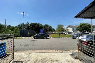 Endlot! Single Storey Jalan Lombong Shah Alam