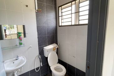 Endlot! Single Storey Jalan Lombong Shah Alam