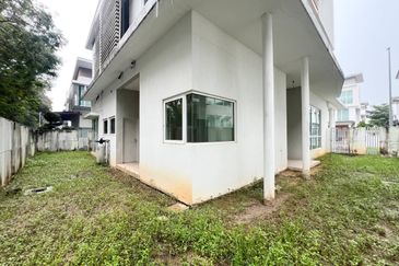 Jacaranda Garden Residence